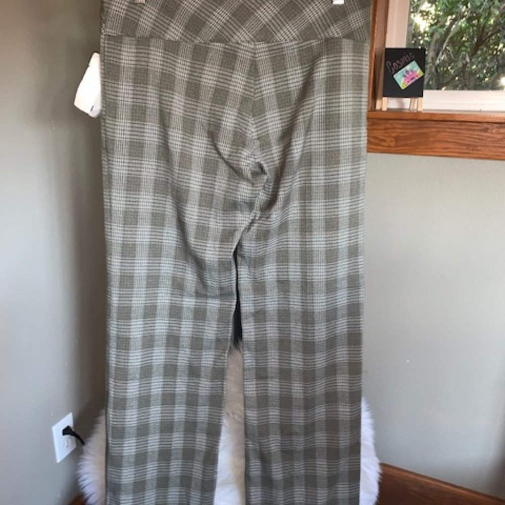New w/ Tag Adorable Slacks. - Picture 2 of 3